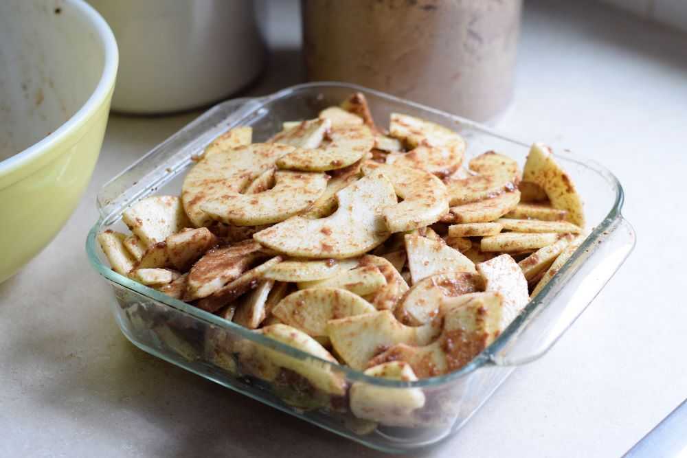 Apples in the pan for apple crisp