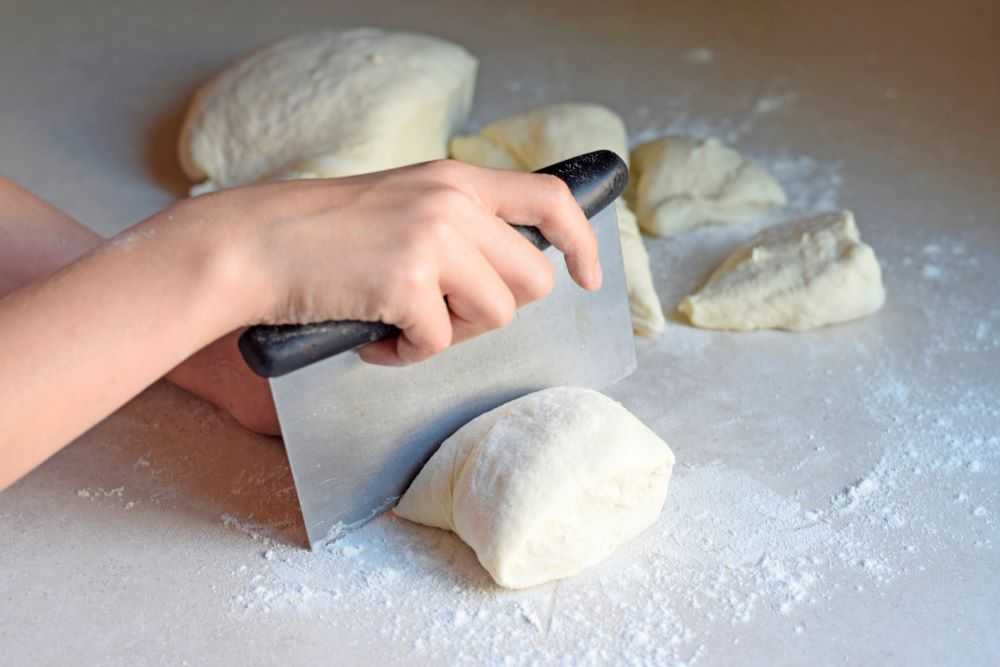 Divide the breadstick dough into 16 pieces.