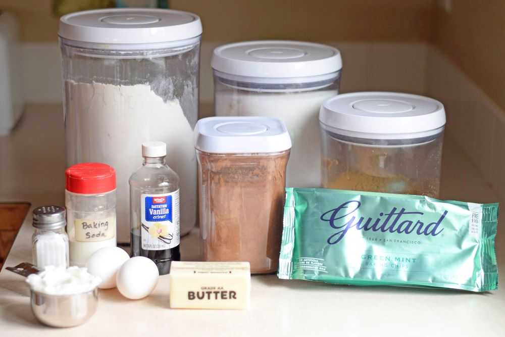 Ingredients for chocolate mint cookies