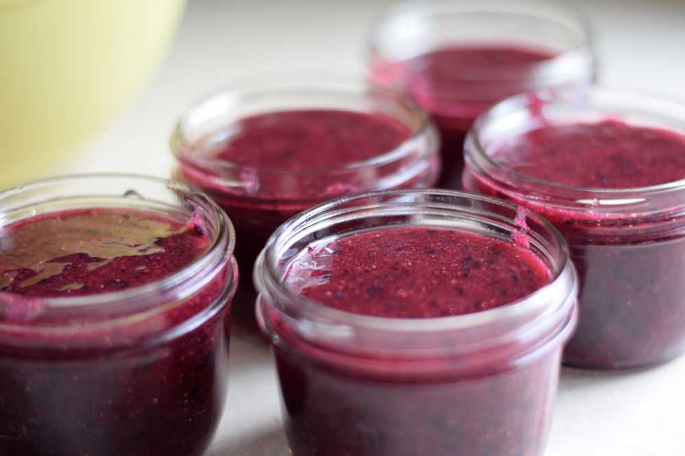 jars of blueberry freezer jam